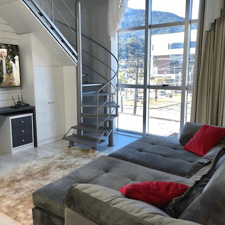 הוילה Jaraguá do Sul Saint Sebastian Flat 213 - Com Hidro! Ate 4 Pessoas, Duplex, No Centro מראה חיצוני תמונה