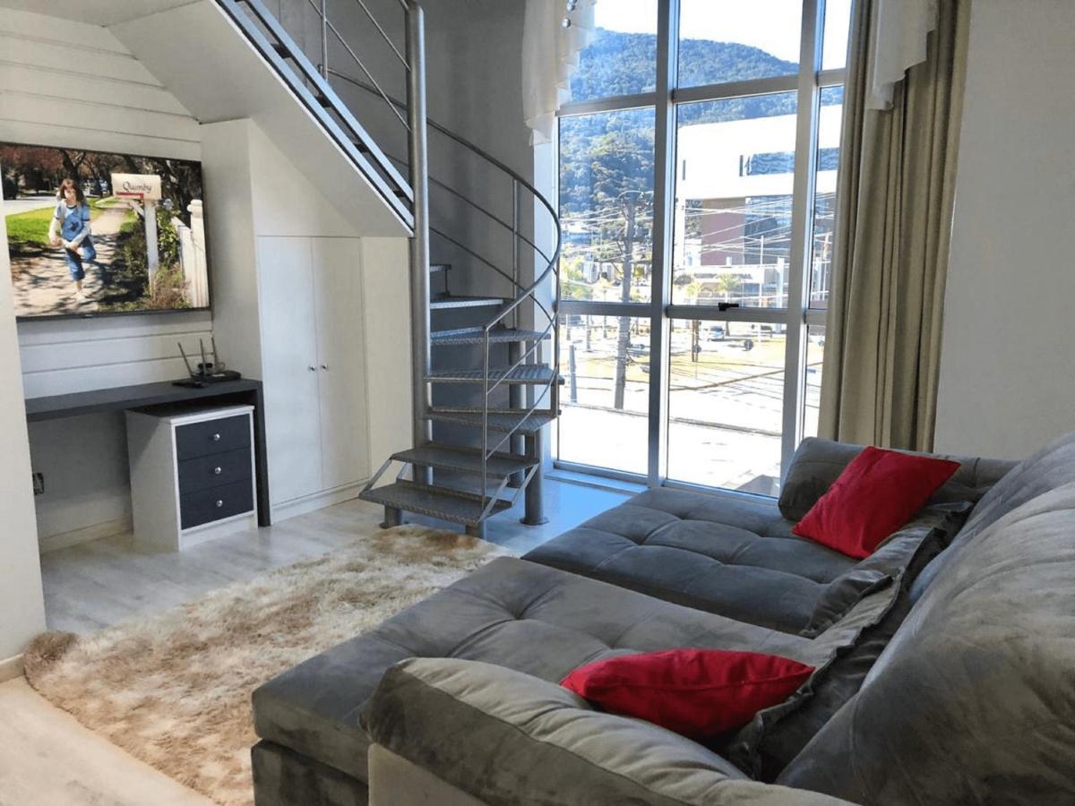 הוילה Jaraguá do Sul Saint Sebastian Flat 213 - Com Hidro! Ate 4 Pessoas, Duplex, No Centro מראה חיצוני תמונה